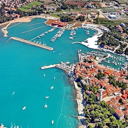 In Novigrad/istrien 9556 アパート